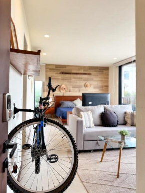 BOHO Loft Steps from the Beach